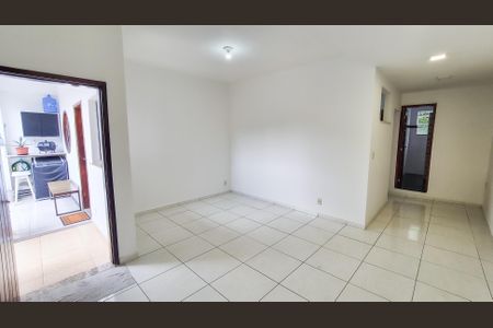Sala de apartamento para alugar com 2 quartos, 70m² em Irajá, Rio de Janeiro