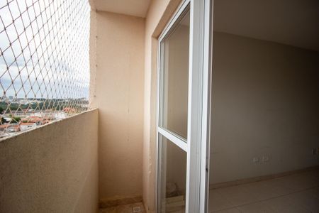 Apartamento para alugar com 62m², 2 quartos e sem vaga Apartamento para alugar com 62m², 2 quartos e sem vagaVaranda