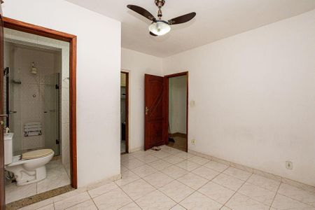 Casa à venda com 3 quartos, 300m² em Piratininga, Niterói