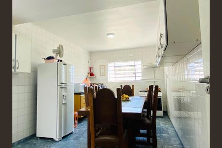 Casa à venda com 3 quartos, 124m² em Campo Belo, São Paulo