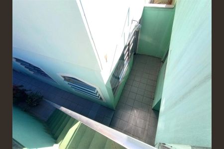 Casa à venda com 3 quartos, 137m² em Jardim Teresa, São Paulo