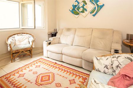 Casa à venda com 4 quartos, 375m² em Granja Julieta, São Paulo