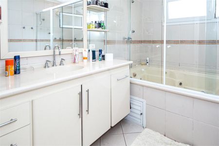 Casa à venda com 4 quartos, 375m² em Granja Julieta, São Paulo