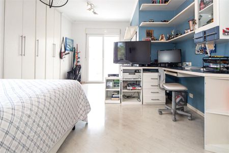 Casa à venda com 4 quartos, 375m² em Granja Julieta, São Paulo