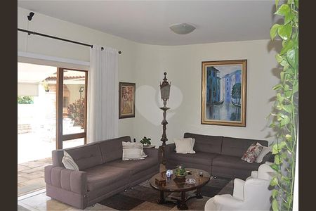 Casa à venda com 4 quartos, 360m² em Santo Amaro, São Paulo