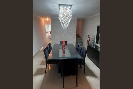 Casa à venda com 3 quartos, 227m² em Cidade Mãe do Céu, São Paulo