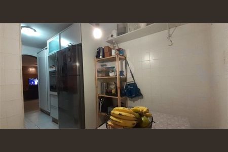 Casa à venda com 3 quartos, 148m² em Vila Lucinda, Santo André
