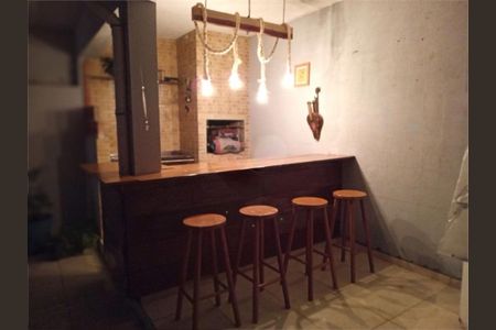 Casa à venda com 3 quartos, 148m² em Vila Lucinda, Santo André