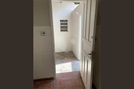 Casa à venda com 100m², 1 quarto e 2 vagas