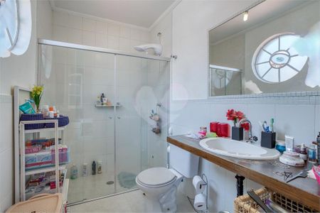Casa à venda com 108m², 4 quartos e 2 vagas