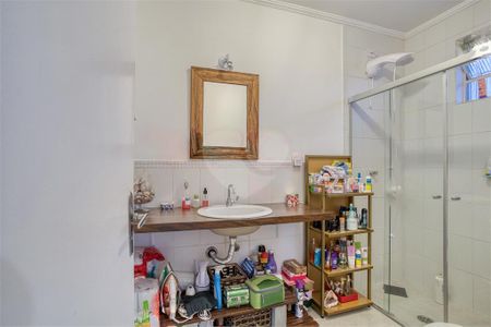 Casa à venda com 108m², 4 quartos e 2 vagas