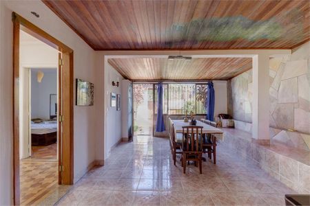 Casa à venda com 2 quartos, 140m² em Campo Grande, São Paulo