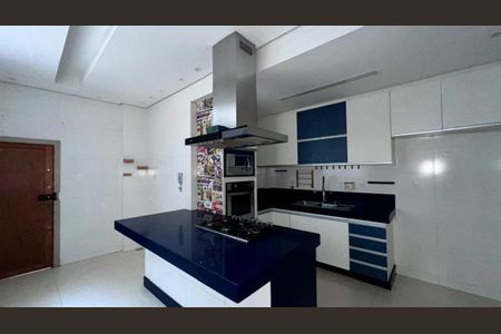 Apartamento à venda com 150m², 3 quartos e sem vagaCozinha