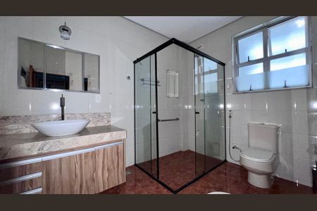 Apartamento à venda com 150m², 3 quartos e sem vagabanho