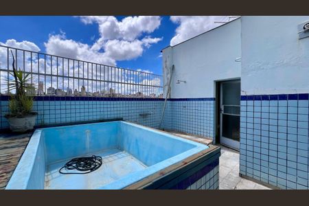 Apartamento à venda com 120m², 3 quartos e 2 vagasPiscina