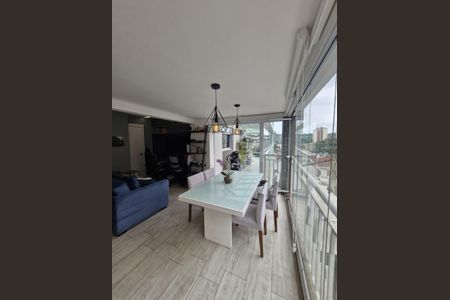 Apartamento à venda com 120m², 2 quartos e 2 vagasSala