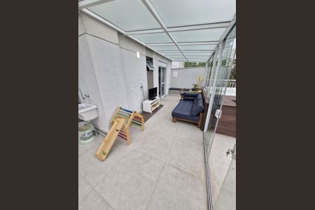 Apartamento à venda com 120m², 2 quartos e 2 vagasVaranda