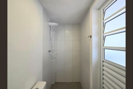 Casa para alugar com 80m², 2 quartos e 1 vaga Casa para alugar com 80m², 2 quartos e 1 vagaBanheiro 1