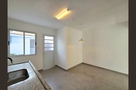 Casa para alugar com 80m², 2 quartos e 1 vaga Casa para alugar com 80m², 2 quartos e 1 vagaCozinha