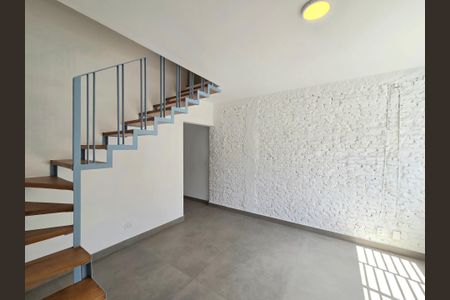 Sala de casa para alugar com 2 quartos, 80m² em Vila Olímpia, São Paulo