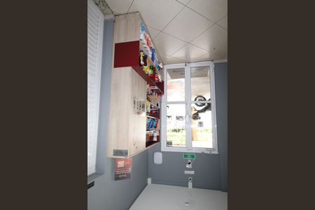 Apartamento para alugar com 56m², 2 quartos e 1 vagaÁrea comum - Mini Mercado