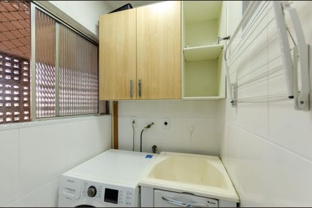 Apartamento à venda com 52m², 2 quartos e 1 vaga Apartamento à venda com 52m², 2 quartos e 1 vagaÁrea de Serviço