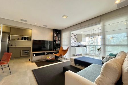 Apartamento à venda com 93m², 2 quartos e 2 vagasSala