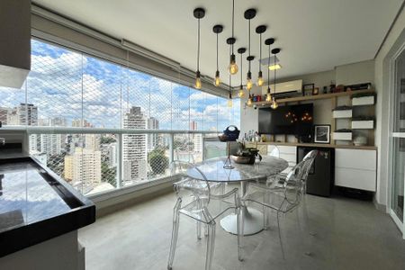 Apartamento à venda com 93m², 2 quartos e 2 vagasVaranda