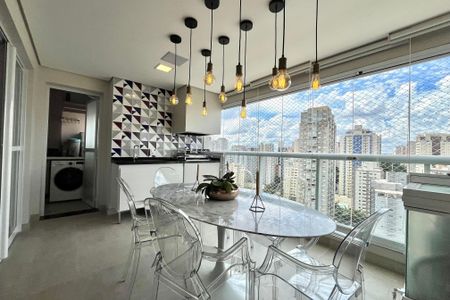 Apartamento à venda com 93m², 2 quartos e 2 vagasVaranda