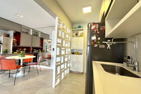 Apartamento à venda com 93m², 2 quartos e 2 vagasCozinha