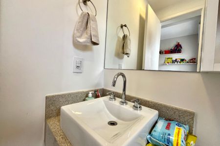 Apartamento à venda com 93m², 2 quartos e 2 vagasBanheiro da Suíte 2