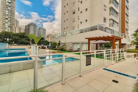 Apartamento à venda com 93m², 2 quartos e 2 vagasÁrea comum - Piscina
