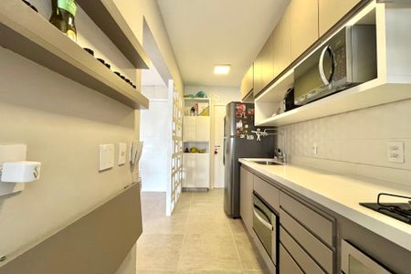 Apartamento à venda com 93m², 2 quartos e 2 vagasCozinha