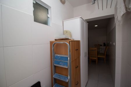 Apartamento para alugar com 100m², 2 quartos e sem vaga Apartamento para alugar com 100m², 2 quartos e sem vagaÁrea de Serviço