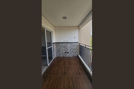 Apartamento para alugar com 74m², 2 quartos e 1 vaga Apartamento para alugar com 74m², 2 quartos e 1 vagaVaranda