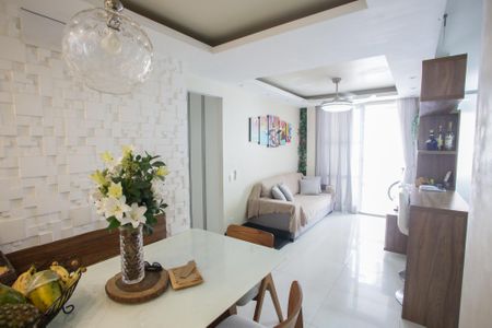 Sala de apartamento para alugar com 3 quartos, 70m² em Anil, Rio de Janeiro