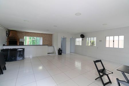 Apartamento à venda com 52m², 2 quartos e 1 vagaÁrea Comum - Salão de Festas e Churrasqueira 