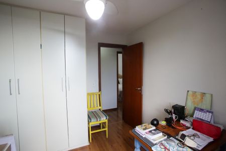 Apartamento à venda com 89m², 3 quartos e 1 vagaQuarto 2