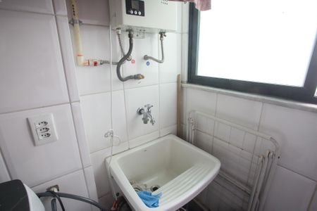 Apartamento à venda com 89m², 3 quartos e 1 vagaÁrea de Serviço