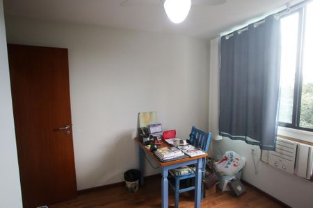 Apartamento à venda com 89m², 3 quartos e 1 vagaQuarto 2