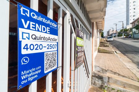 Casa à venda com 174m², 3 quartos e 2 vagasPlaquinha