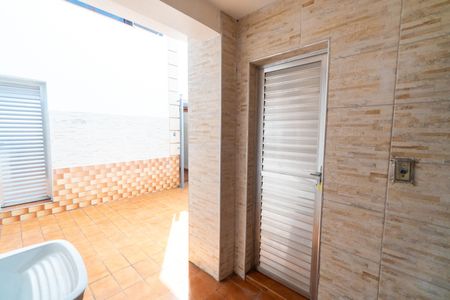 Casa à venda com 174m², 3 quartos e 2 vagasLavanderia