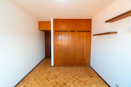 Casa à venda com 174m², 3 quartos e 2 vagasQuarto 1