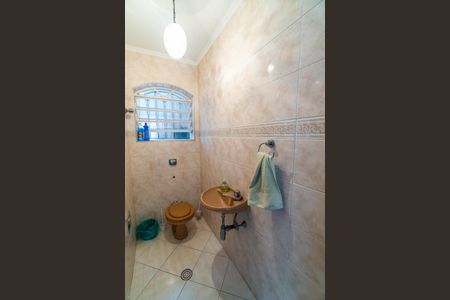 Casa à venda com 174m², 3 quartos e 2 vagasLavabo