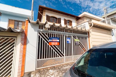 Casa à venda com 174m², 3 quartos e 2 vagasFachada