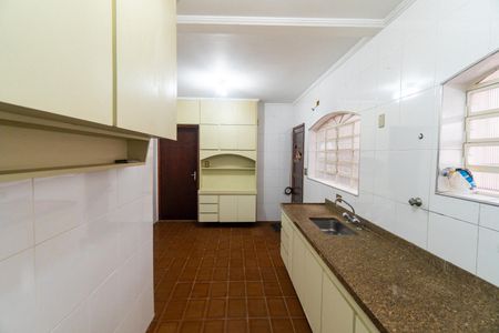 Casa à venda com 174m², 3 quartos e 2 vagasCozinha