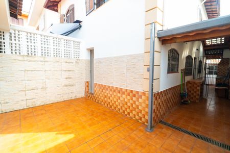 Casa à venda com 174m², 3 quartos e 2 vagasQuintal