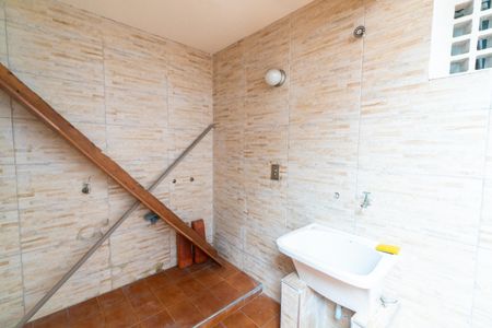 Casa à venda com 174m², 3 quartos e 2 vagasLavanderia