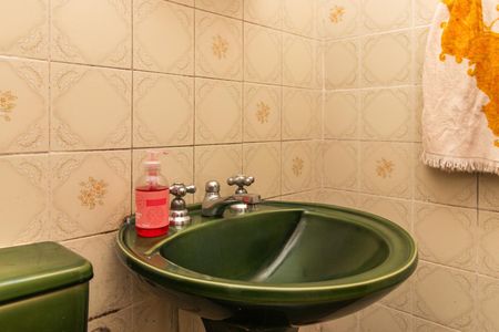 Casa à venda com 250m², 3 quartos e 1 vaga Casa à venda com 250m², 3 quartos e 1 vagaBanheiro 2