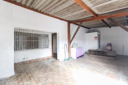 Casa para alugar com 102m², 2 quartos e 1 vaga Casa para alugar com 102m², 2 quartos e 1 vagaGaragem